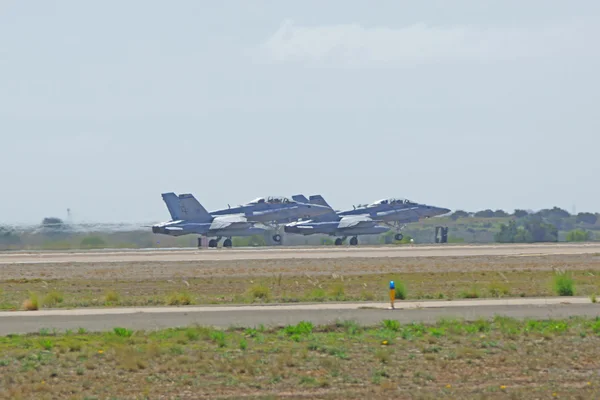 Jet fighter F-18 Hornet team take-off at 2015 Air Show — Stock Photo, Image