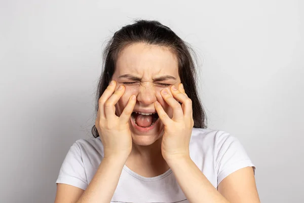 Das Gesicht Einer Frau Tut Weh Trigeminusneuralgie Neuritis Und Nervenentzündung — Stockfoto