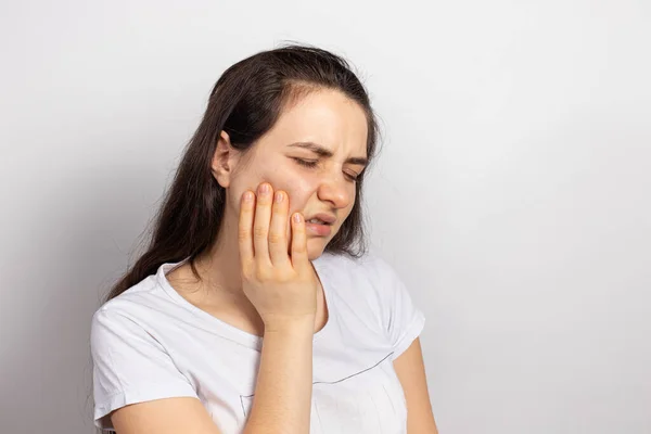 Woman Holds Sore Tooth Her Hand Dental Pain Dentistry Pulpitis — Stock Photo, Image