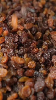 Tatlı organik üzümler dökülüyor, Makro gıda dokusu.