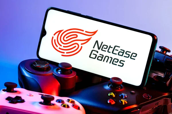 अगस 2021 Netease टरन करत टएज — स्टॉक फ़ोटो, इमेज