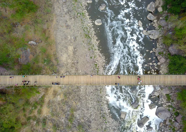 Vista aérea da ponte Arcediano na ravina Huentitan em Guadalajara — Fotografia de Stock