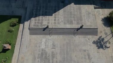 İnsansız hava aracı görüntüsü Ajijic Jalisco Mexico 'daki Meryem Ana' nın tarihi şapelini gösteriyor.