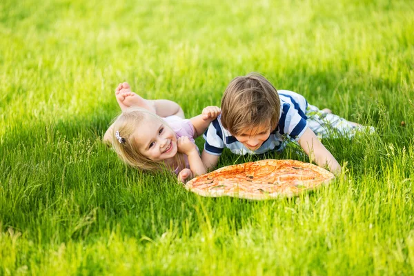 Voedsel en picknick — Stockfoto