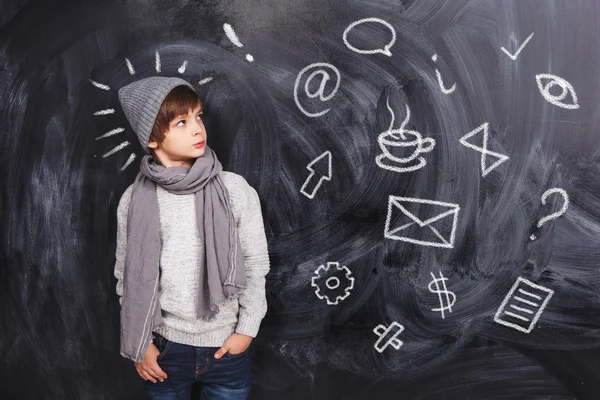 Başından bir sürü bilgi çocuk