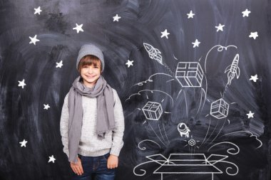 Çocuk ve patlayıcı kutusunu hediyeler