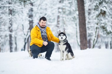 adam ve dış yapraklar