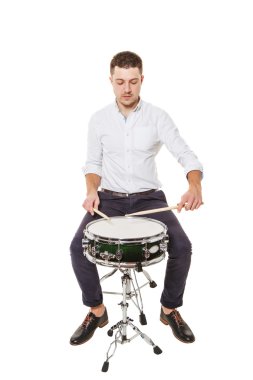 Düzgün davul çalmak öğrenmek