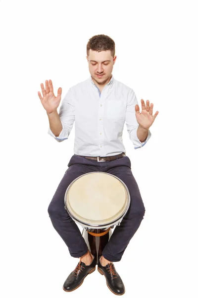 Djembe oynarken — Stok fotoğraf