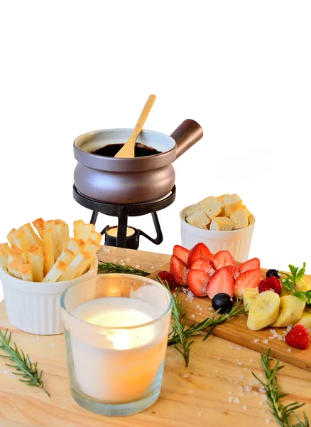 çikolata fondü meyve ve ekmek ile
