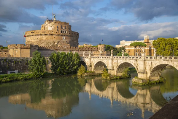 Gyönyörű Kilátás Nyílik Castel Sant Angelo Vagy Hadrianus Mauzóleuma Vatikán — Stock Fotó