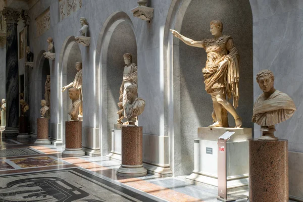 Museo Pio Clementino Museos Vaticanos Roma Galería Estatuas Salón Bustos —  Fotos de Stock