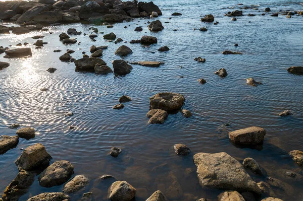 Detail Lazio Coast Tyrrhenian Sea Beach Rocks Waves Sea Reflections — Stock Photo, Image