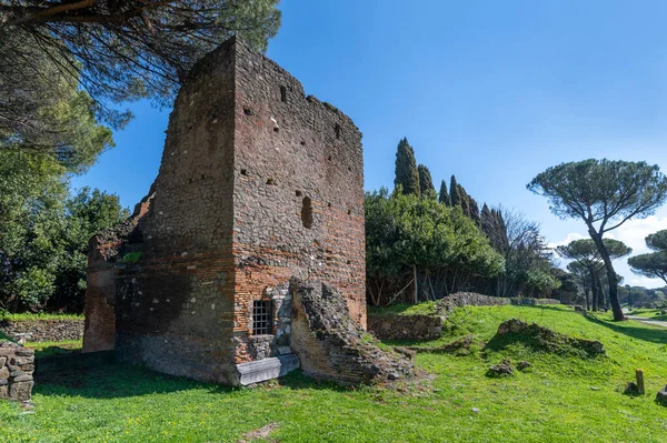 Vacker Detalj Monumental Tegelgrav Appian Way Graven Upplyst Solen Med — Stockfoto