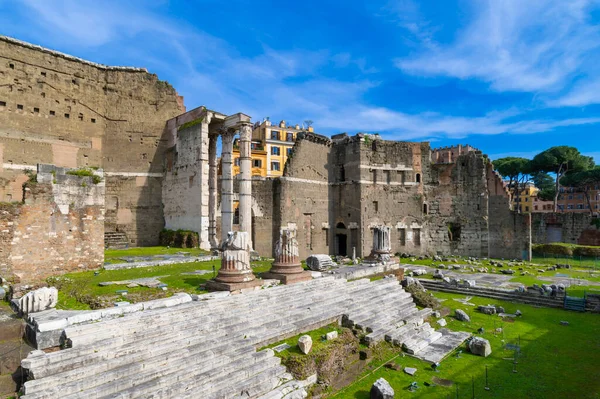 Римський Форум Імператора Августа Рим Італія Вид Руїни Храму Сходами — стокове фото