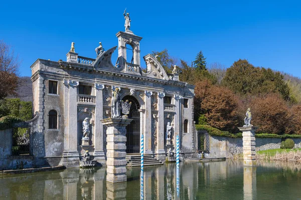 Fonte Monumental Diana Jardim Valsanzibio Pádua Detalhe Porta Que Reflete — Fotografia de Stock