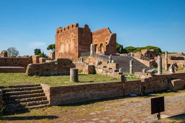 Ostia Antica Arkeologiska Platsen Över Staden Forum Med Capitolium Omgiven — Stockfoto