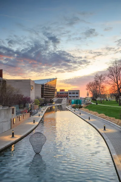 Indiana State Museum při západu slunce — Stock fotografie