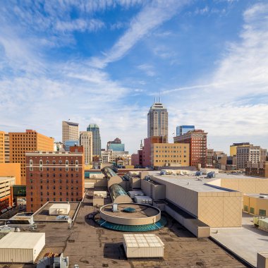 Indianapolis downtown içinde gökdelenler