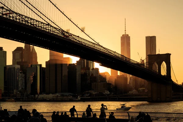 Brooklyn bridge at sunset — Stock Photo, Image