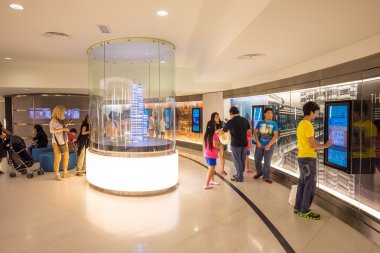 Petronas Kuleleri iç