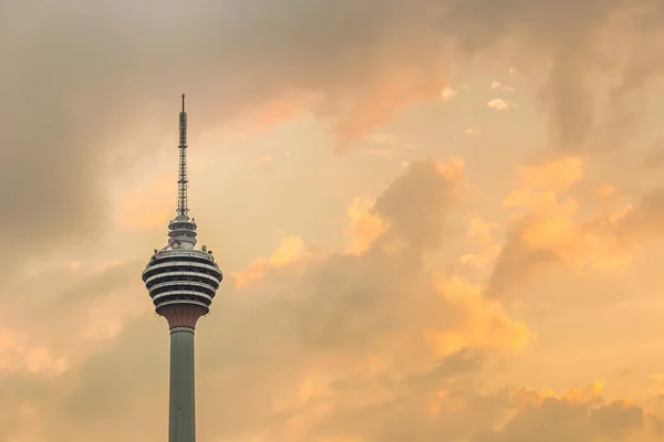 쿠알라룸푸르에서 텔레비전 탑 — 스톡 사진