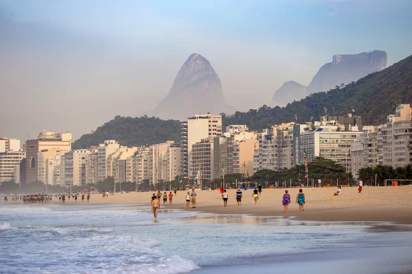 Vista de la playa de Copacabana en Río de Janeiro — Foto de Stock