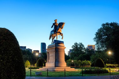 Kamu bahçe Boston George Washington Anıtı 
