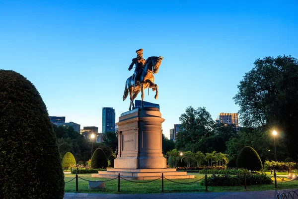 George Washington monument in Public Garden Boston — Stock Photo, Image