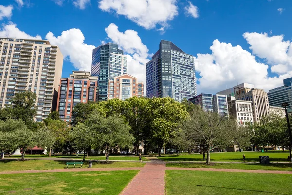 Το δημόσιο πάρκο Boston Common το βράδυ στη Βοστώνη Ma — Φωτογραφία Αρχείου