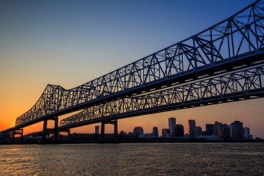 Crescent City bağlantı köprüsü Mississippi Nehri üzerinde