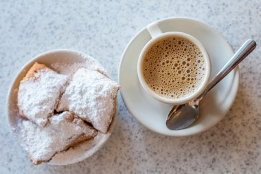 Beignets (Fransız tarzı donut)