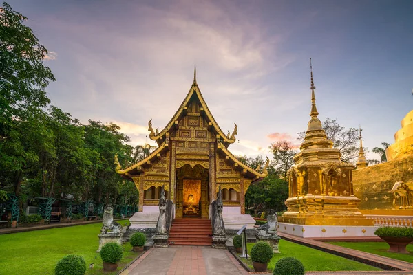 泰国清迈古城中心的Wat Phra Singh寺庙 — 图库照片