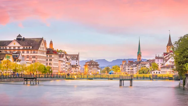 Hermosa Vista Del Centro Histórico Zurich Atardecer Suiza — Foto de Stock