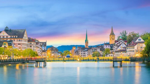 Hermosa Vista Del Centro Histórico Zurich Atardecer Suiza — Foto de Stock