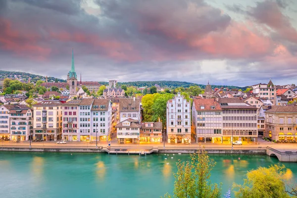 Piękny Widok Historyczne Centrum Zurychu Zachodzie Słońca Szwajcarii — Zdjęcie stockowe