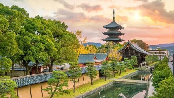 Templo Toji Pagoda Madera Otoño Kyoto Japón Puesta Sol — Foto de Stock