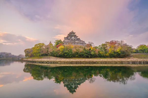 日本冈山市冈山城堡秋天的日落时分 — 图库照片