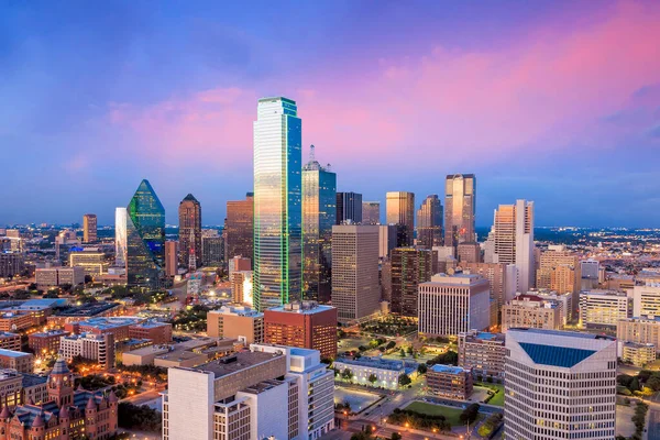 Dallas Texas Cityscape Μπλε Ουρανό Στο Ηλιοβασίλεμα Τέξας — Φωτογραφία Αρχείου