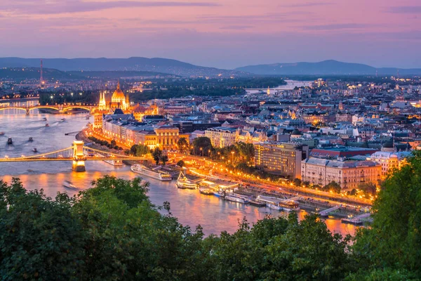 Будапештский Горизонт Венгрии Ночной Вид Здание Парламента Над Дельтой Дуная — стоковое фото