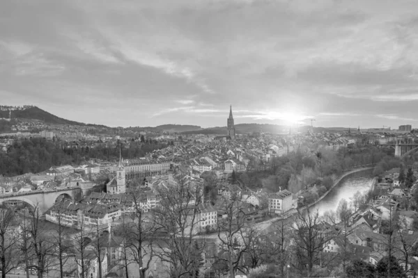 Eski Bern Kasabası Sviçre Nin Başkenti Avrupa Alacakaranlıkta — Stok fotoğraf