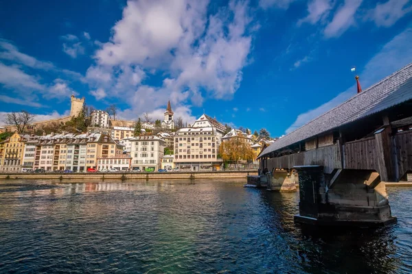 Lucerne Şehir Merkezinin Tarihi Merkezi Chapel Köprüsü Sviçre Lucerne Gölü — Stok fotoğraf