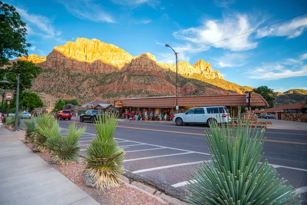 Springdale Utah Estados Unidos Julio 2016 Pequeño Pueblo Local Cerca — Foto de Stock