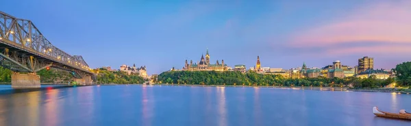 Parliament Hill Ottawě Ontario Kanada Při Západu Slunce — Stock fotografie