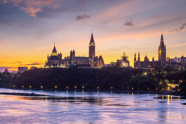 Parliament Hill Ottawa Ontario Kanada Vid Solnedgången — Stockfoto