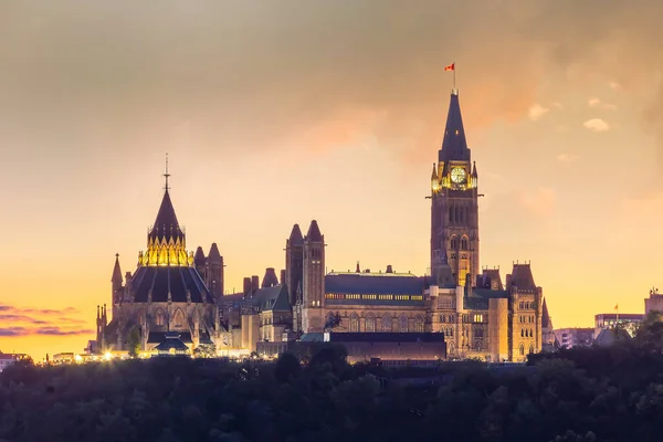 Parliament Hill Ottawě Ontario Kanada Při Západu Slunce — Stock fotografie