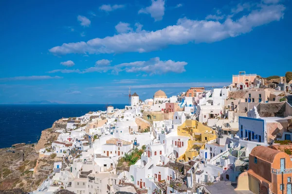 Oia Város Városképe Santorini Szigetén Görögországban Égei Tengeri Tenger — Stock Fotó