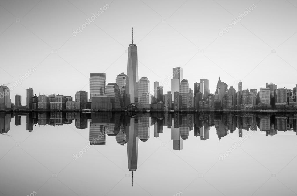 Manhattan Skyline with the One World Trade Center building at tw