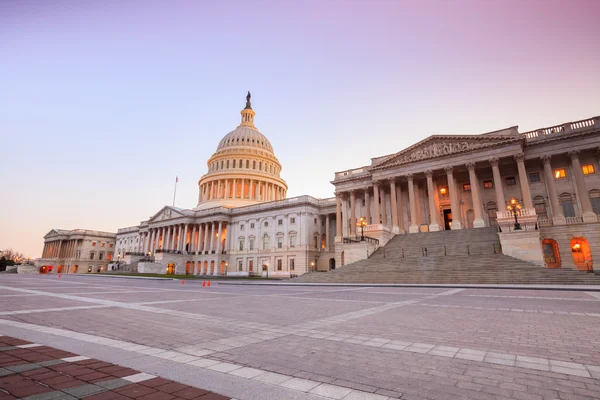 O edifício do Capitólio dos Estados Unidos — Fotografia de Stock