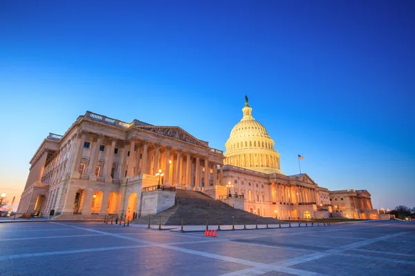 O edifício do Capitólio dos Estados Unidos — Fotografia de Stock